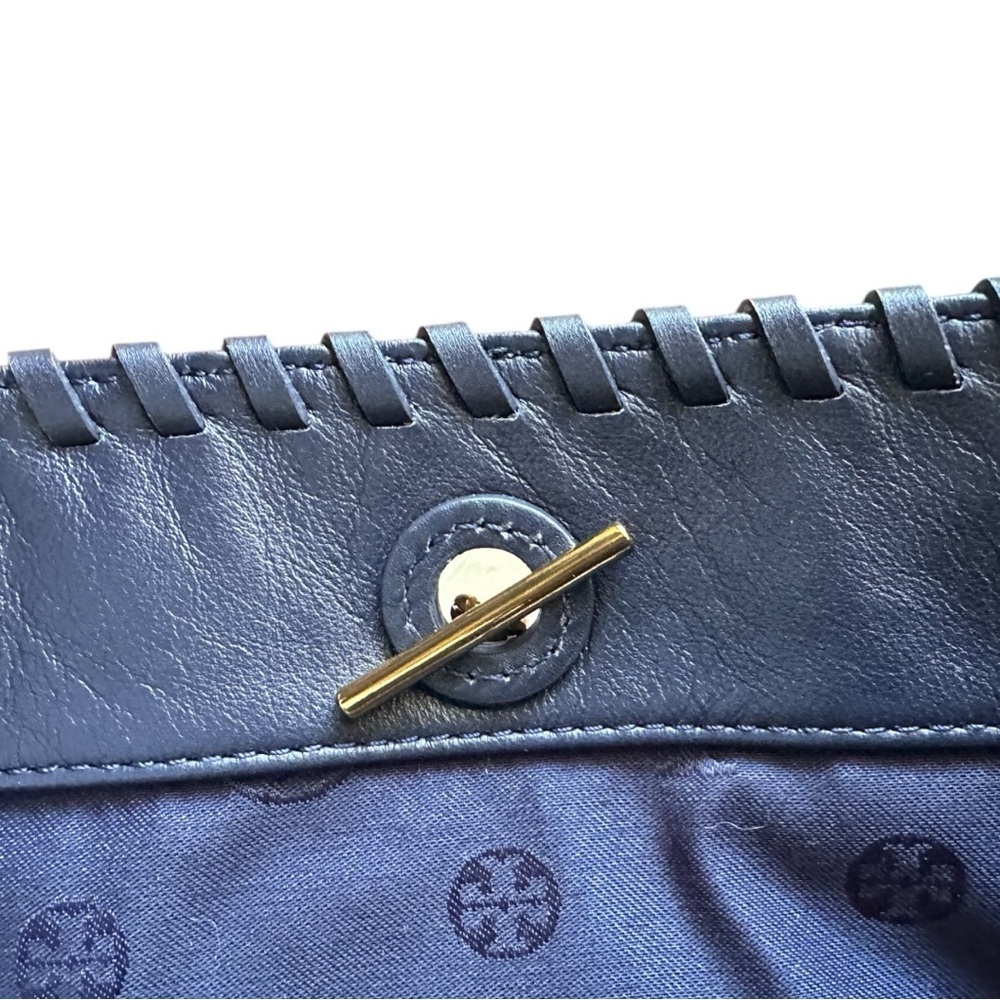 Tory Burch Tote Navy & White - Picture 15 of 16